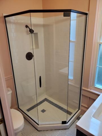 A complex and skillful chic glass shower enclosure